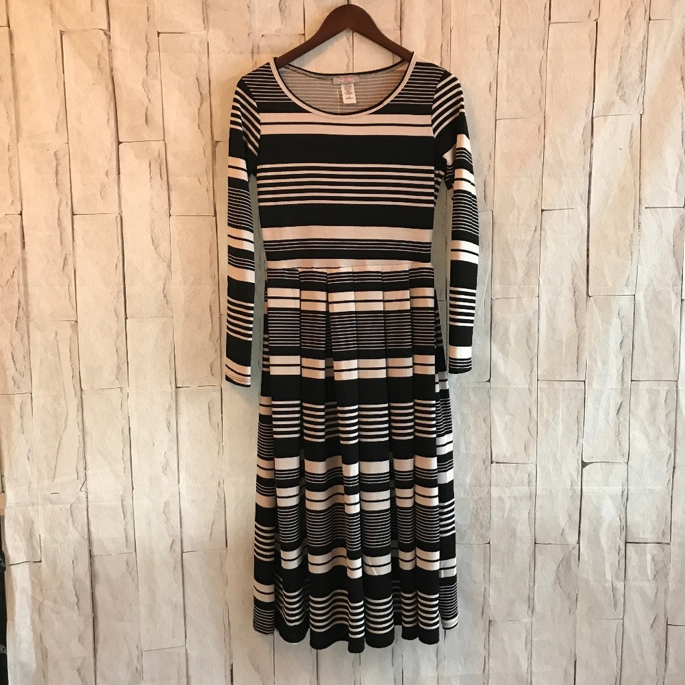 NWT Pretty Young Thing | M | Striped Midi Dress